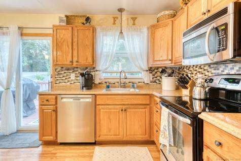78 Edgecomb Street Hamden CT 06517
