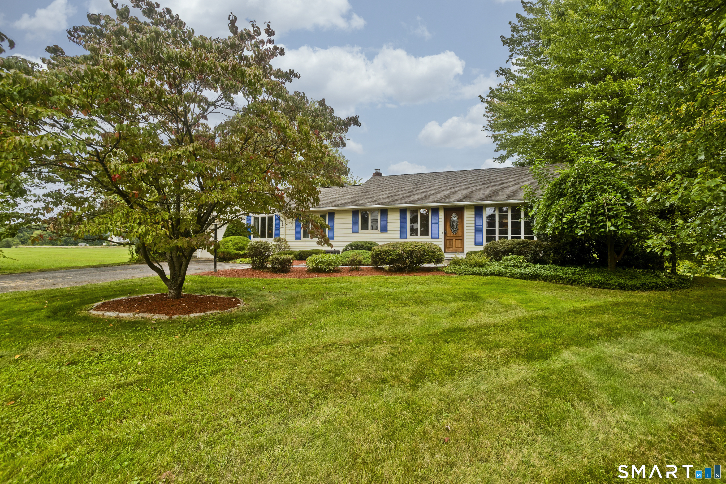 890 North Street Suffield CT 06078