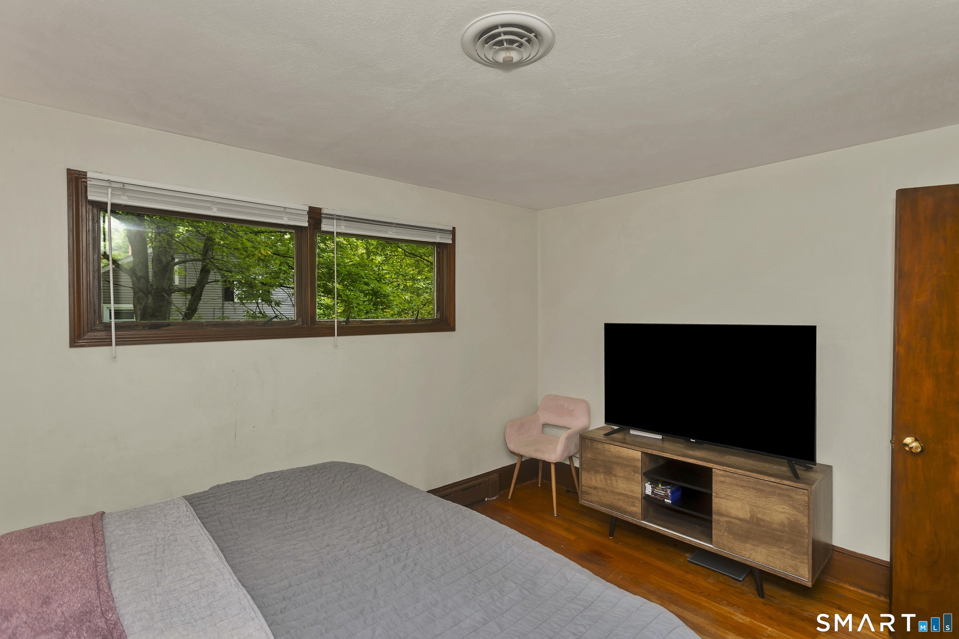 890 North Street Suffield CT 06078