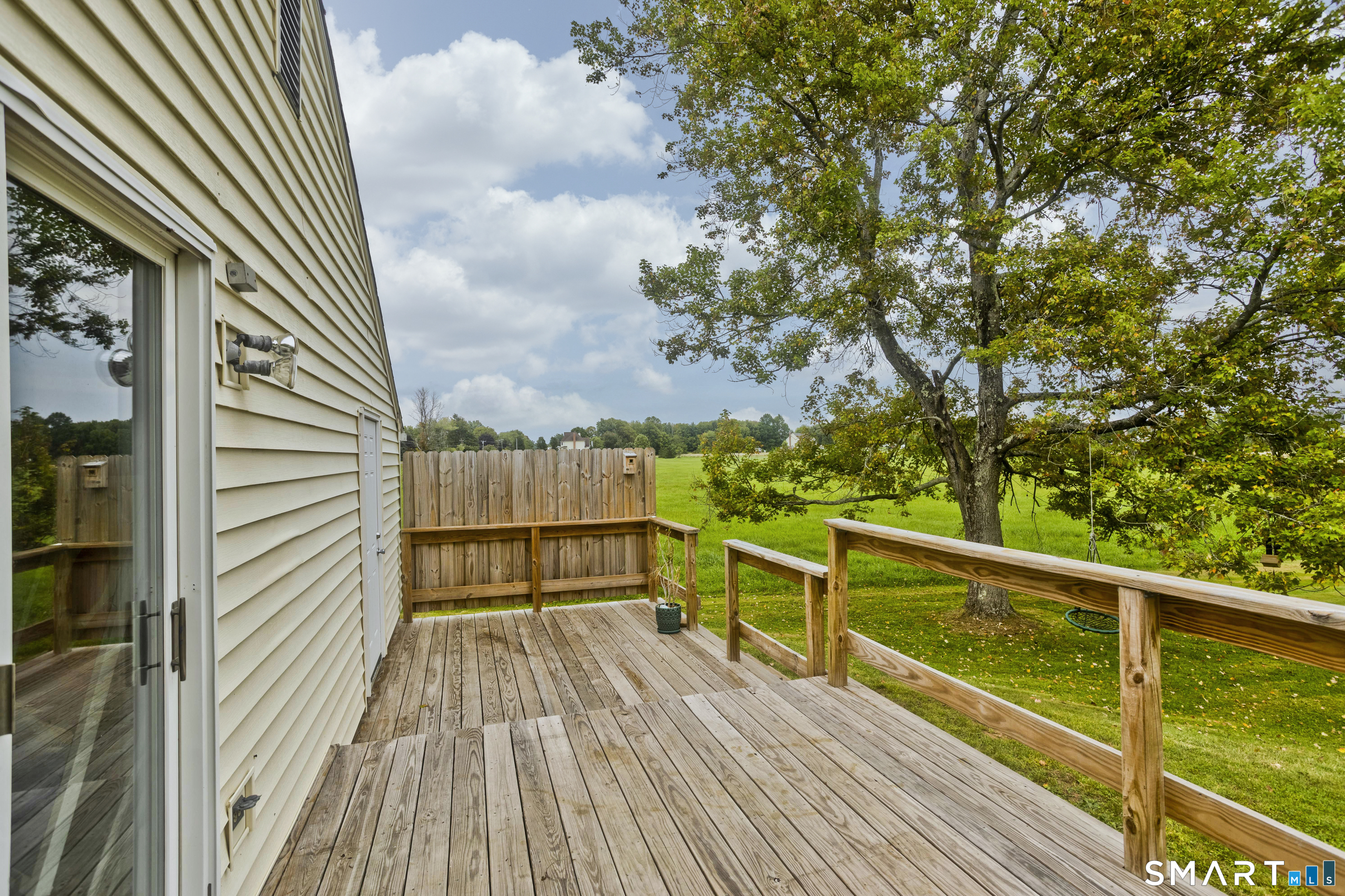 890 North Street Suffield CT 06078