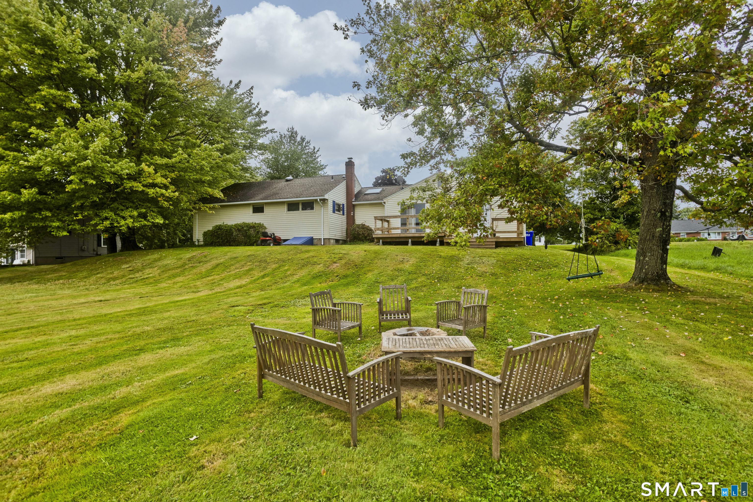 890 North Street Suffield CT 06078