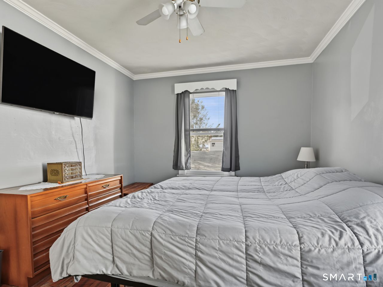 64 Glendale Avenue Bridgeport CT 06606