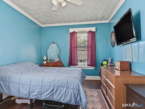 64 Glendale Avenue Bridgeport CT 06606