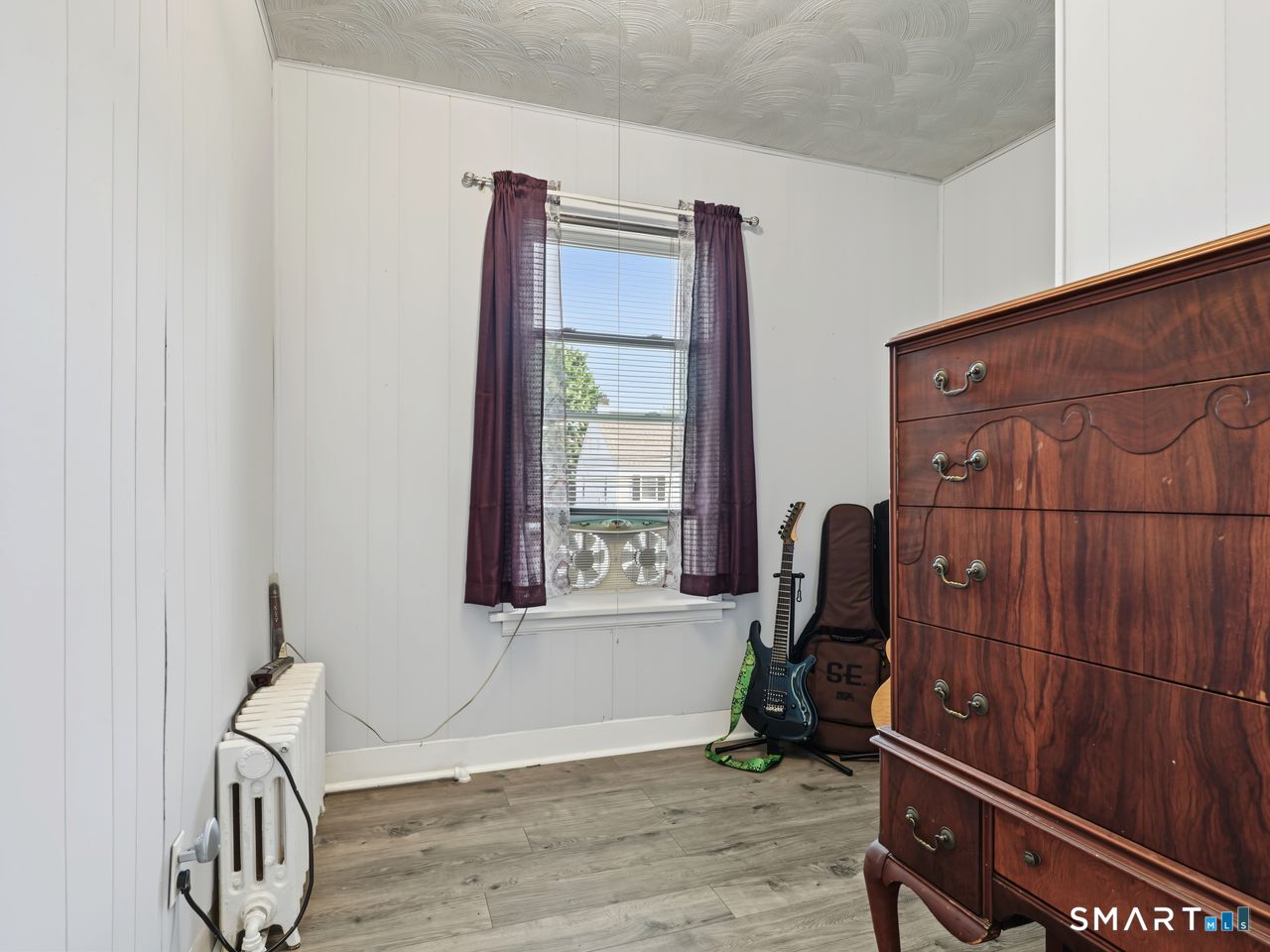 64 Glendale Avenue Bridgeport CT 06606
