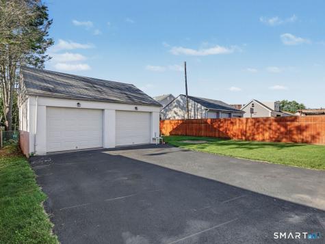 64 Glendale Avenue Bridgeport CT 06606