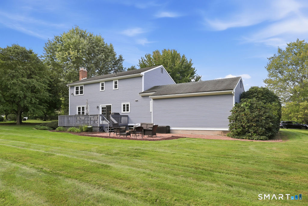 48 Hawthorne Mead Drive Glastonbury CT 06033