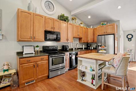 33 Stendahl Drive Shelton CT 06484