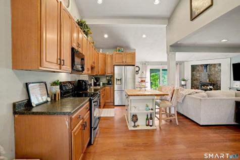 33 Stendahl Drive Shelton CT 06484