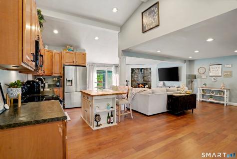 33 Stendahl Drive Shelton CT 06484