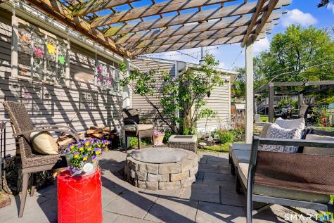 33 Stendahl Drive Shelton CT 06484