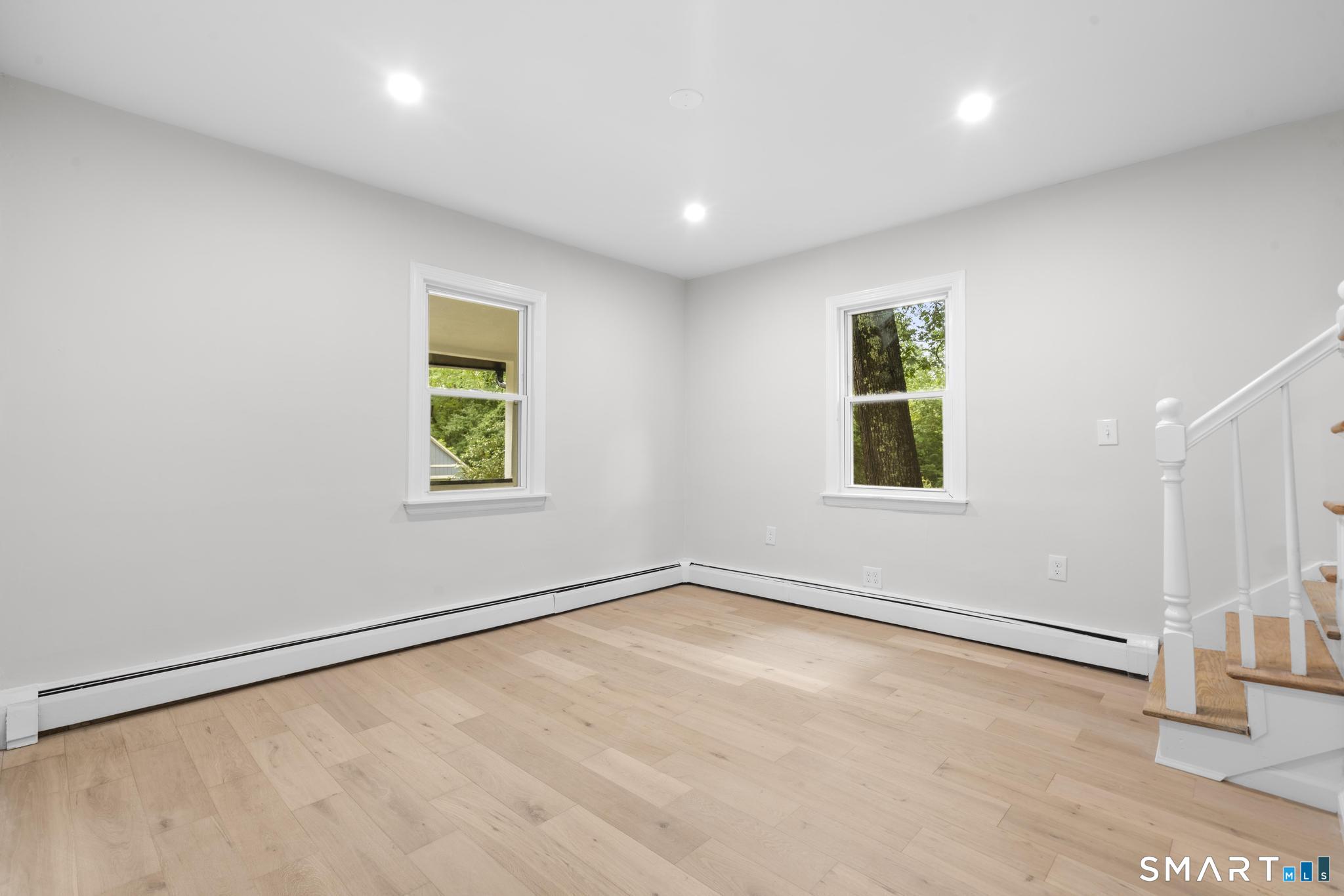 30 Barbara Avenue East Hampton CT 06424