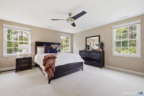 20 Abbe Road Enfield CT 06082