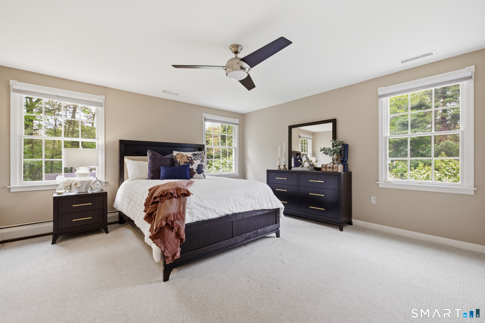 20 Abbe Road Enfield CT 06082