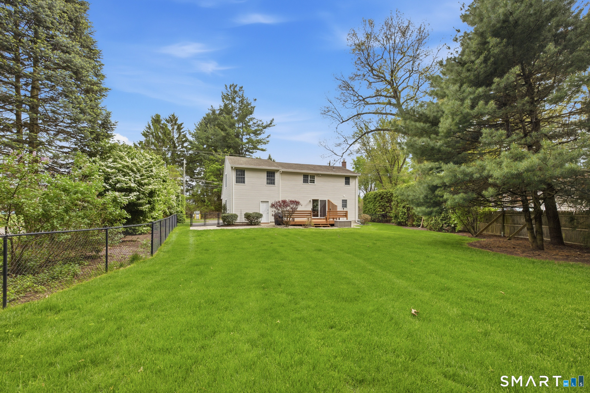 20 Abbe Road Enfield CT 06082