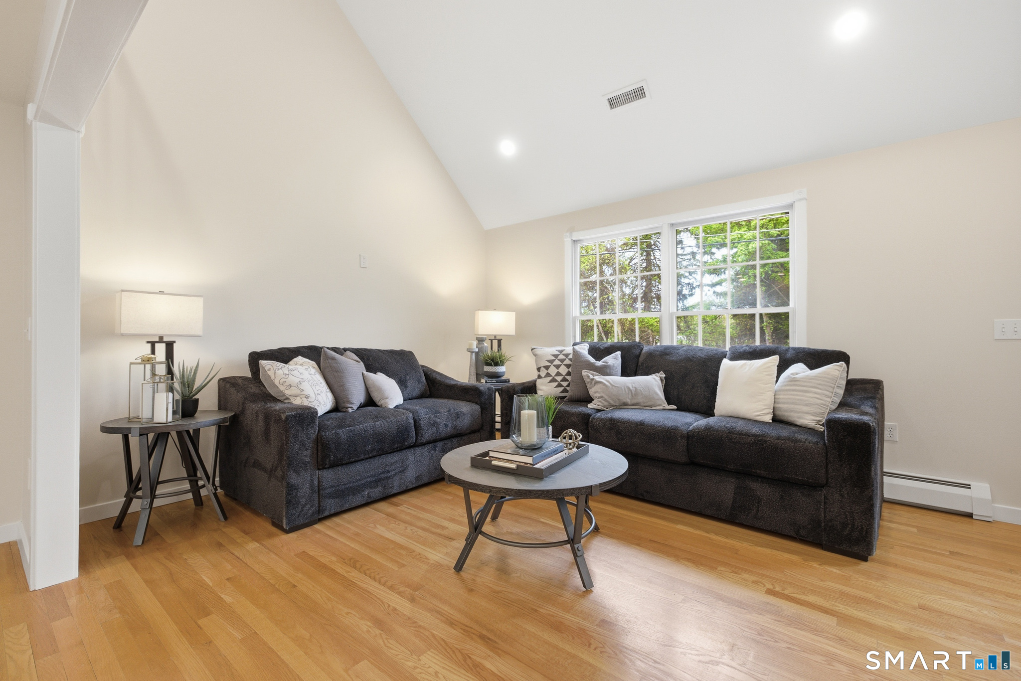 20 Abbe Road Enfield CT 06082