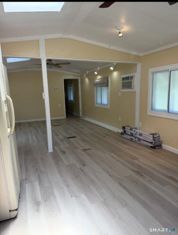 28 Nashua Street Norwich CT 06360