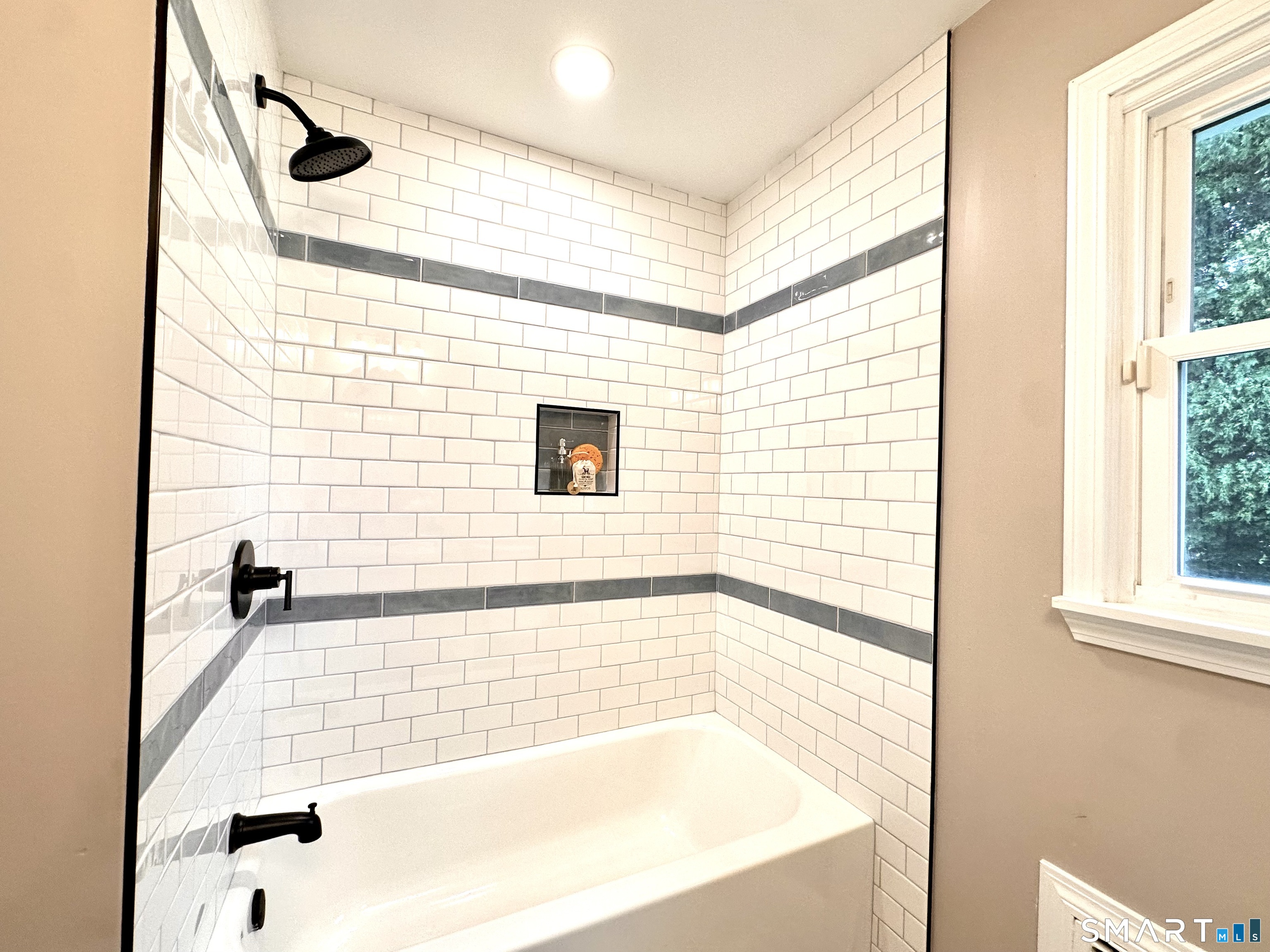 17 Jones Court Norwich CT 06360