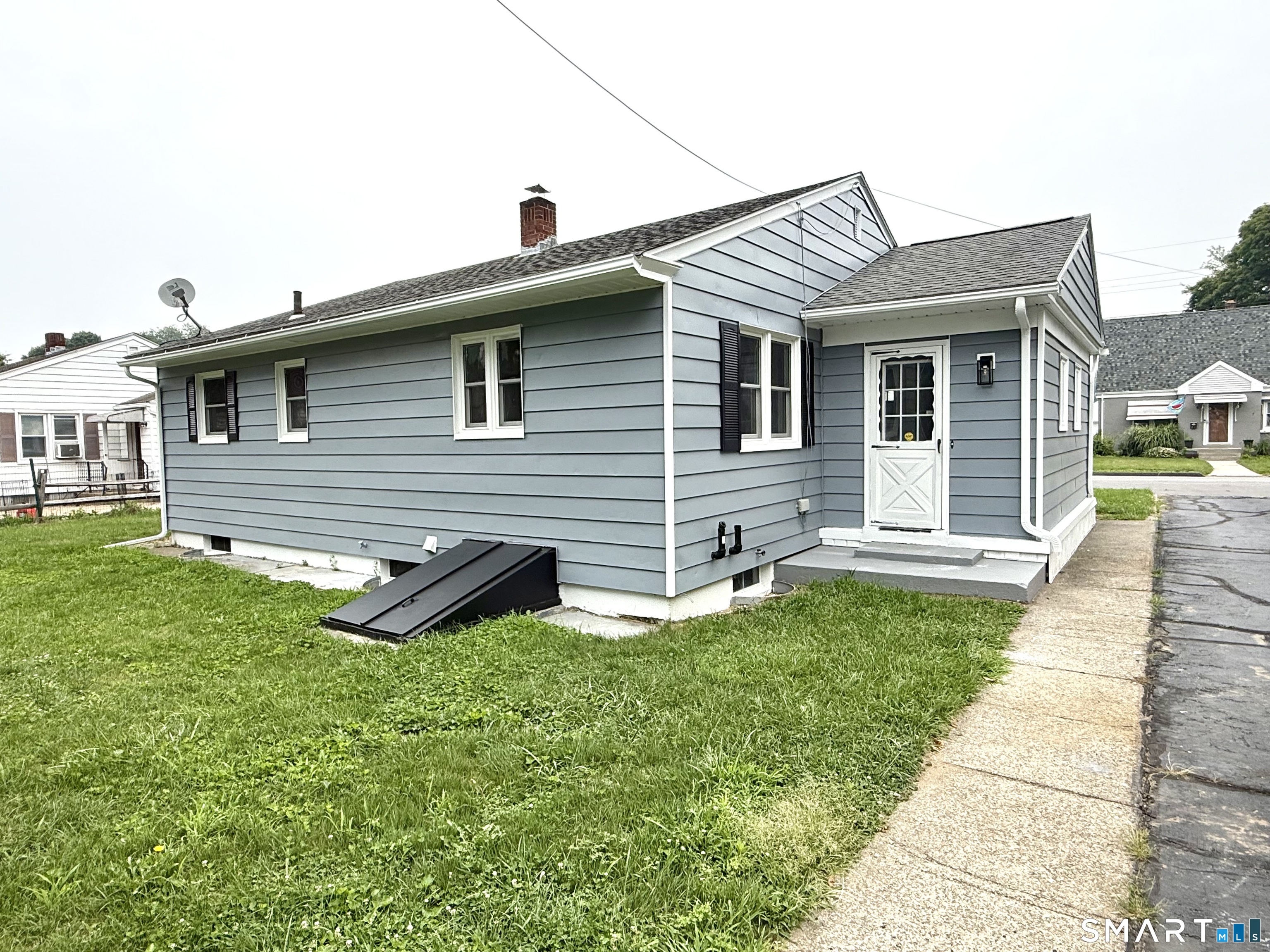 17 Jones Court Norwich CT 06360