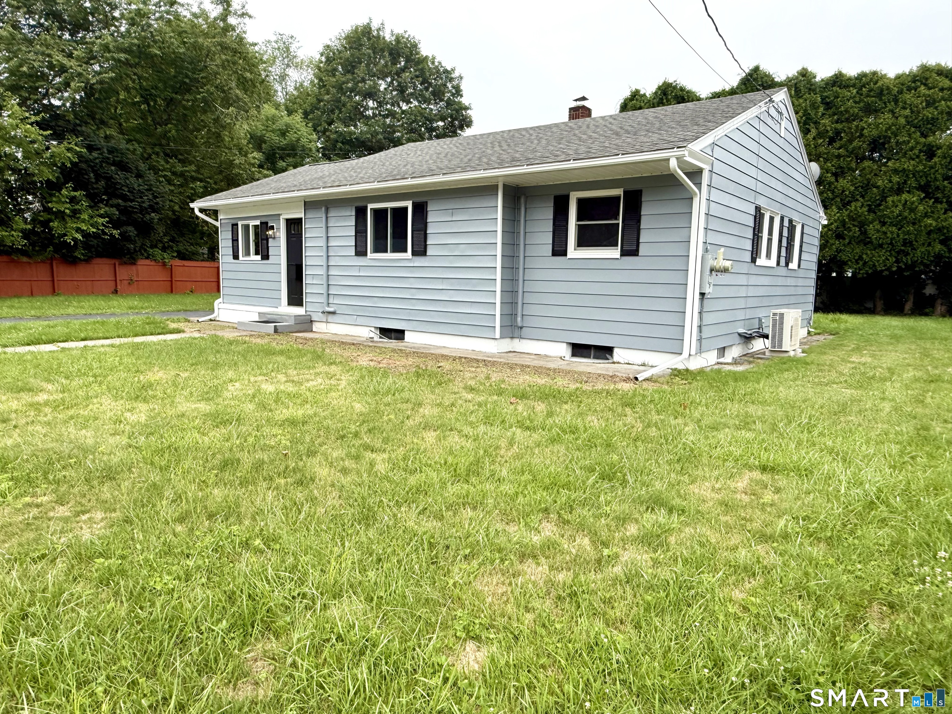 17 Jones Court Norwich CT 06360
