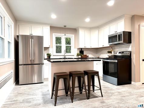17 Jones Court Norwich CT 06360