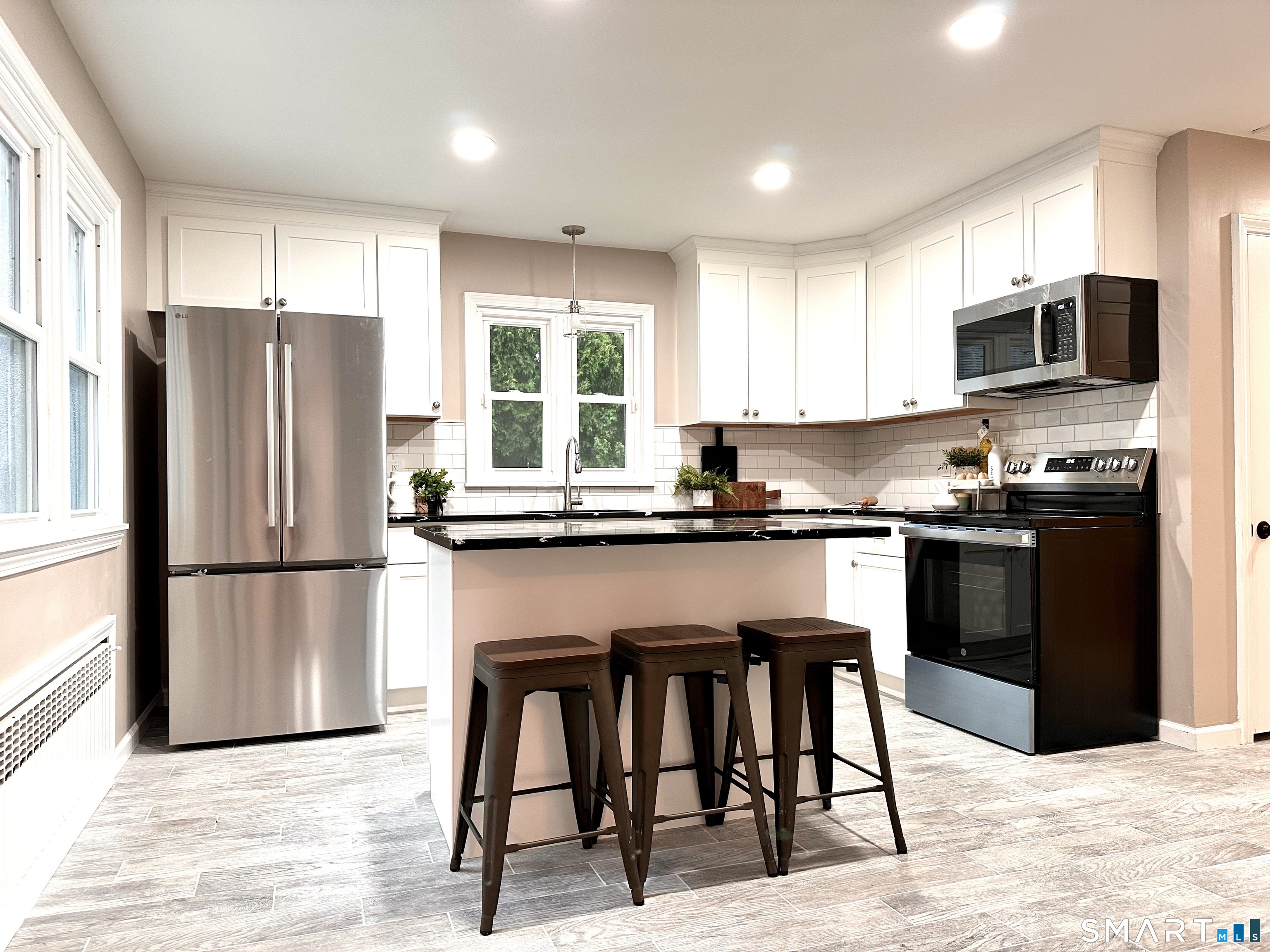 17 Jones Court Norwich CT 06360