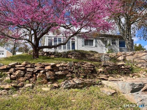 37 Hartman Avenue East Haven CT 06512