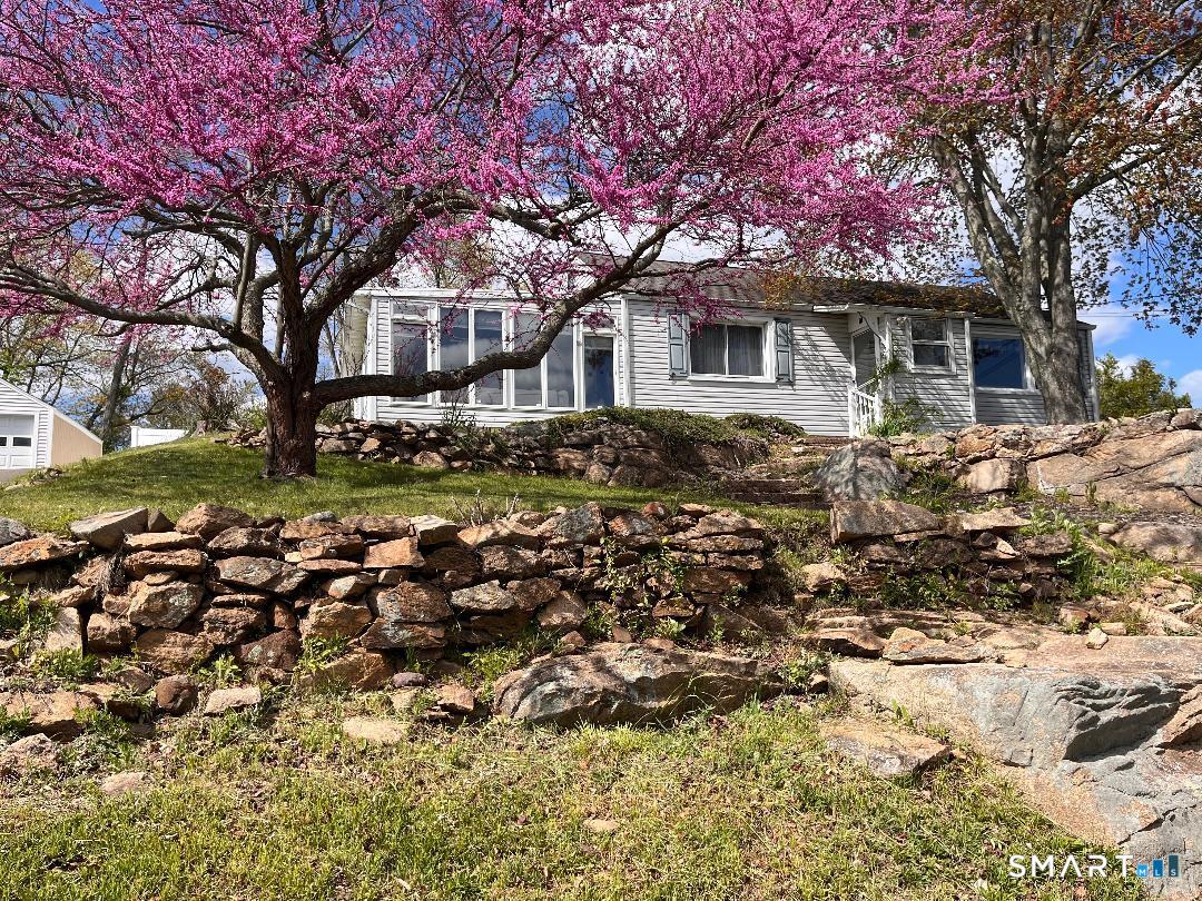 37 Hartman Avenue East Haven CT 06512