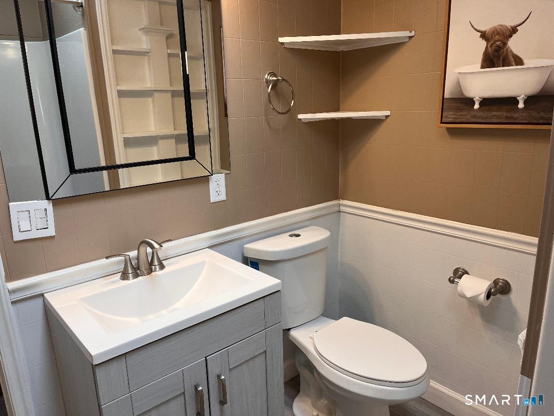 37 Hartman Avenue East Haven CT 06512