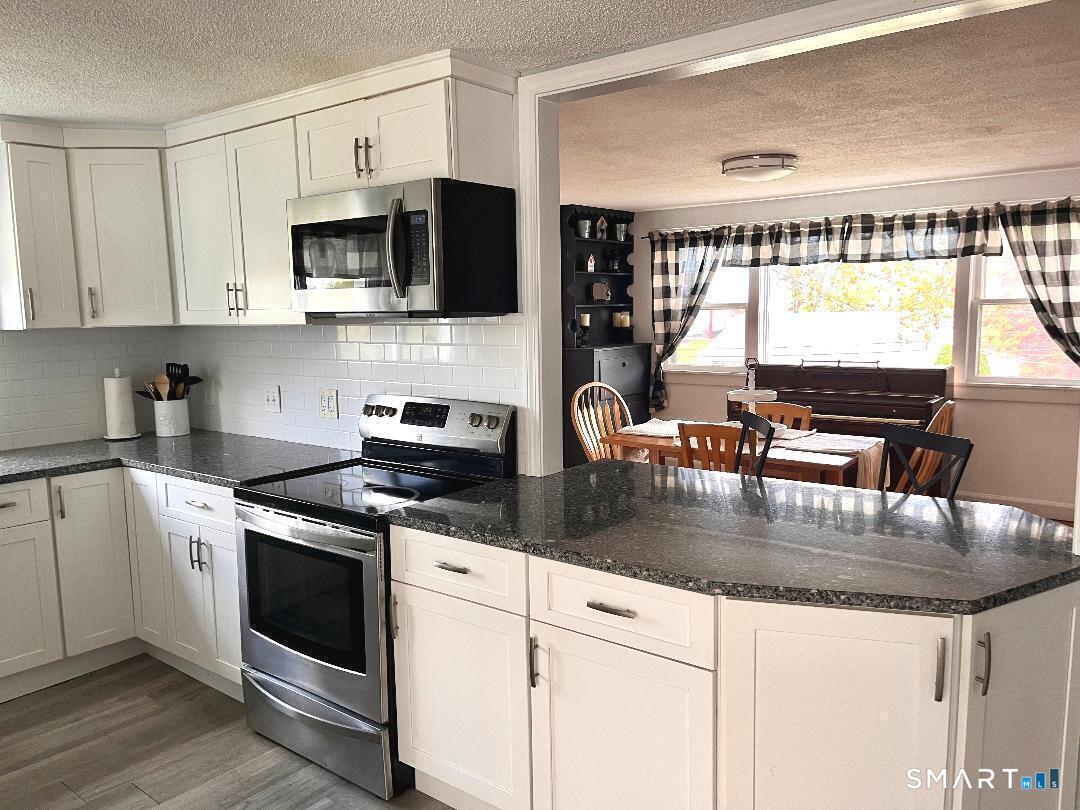 37 Hartman Avenue East Haven CT 06512