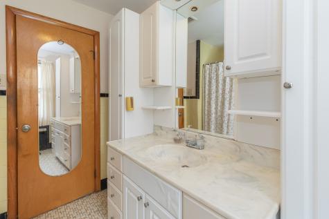 68 Valentino Drive Waterbury CT 06704