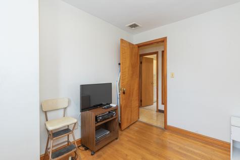 68 Valentino Drive Waterbury CT 06704