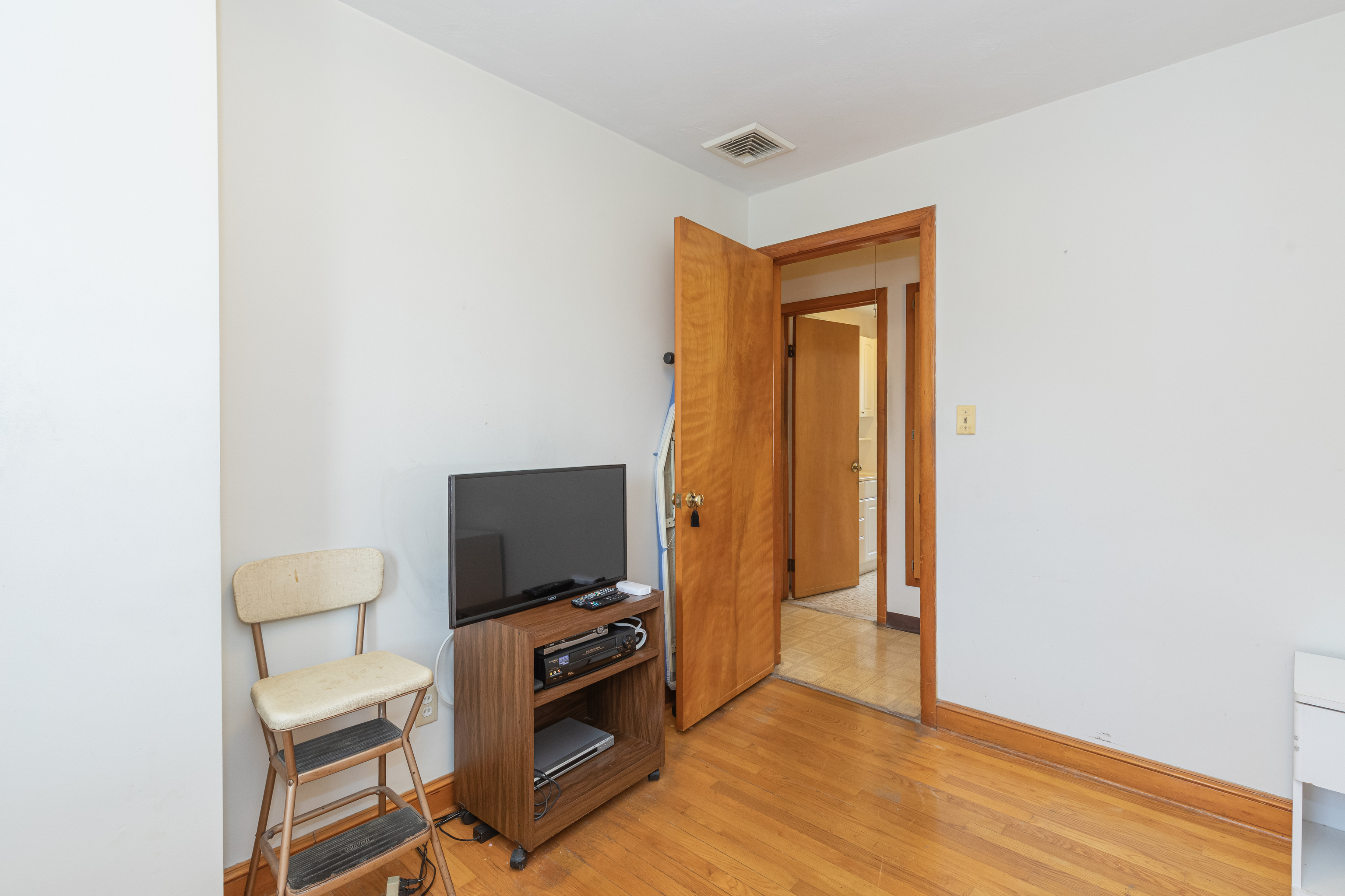 68 Valentino Drive Waterbury CT 06704