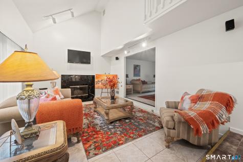 22 Walts Hill Bloomfield CT 06002