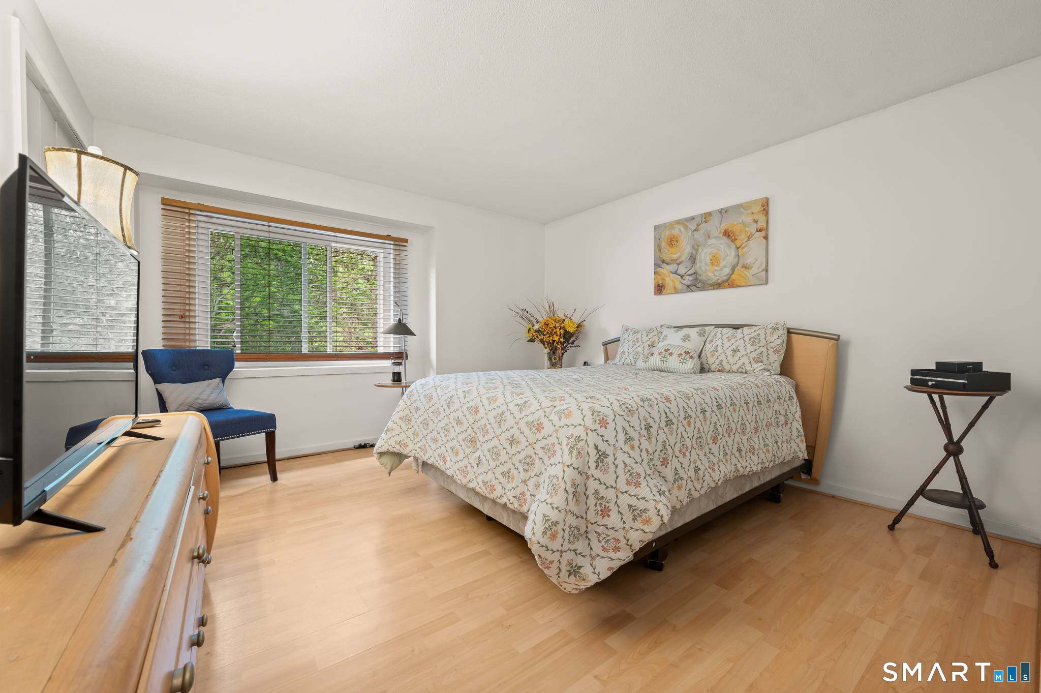 22 Walts Hill Bloomfield CT 06002
