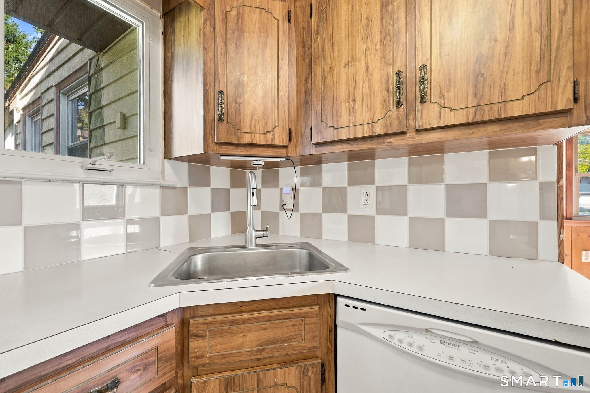 10 Thomas Street South Windsor CT 06074