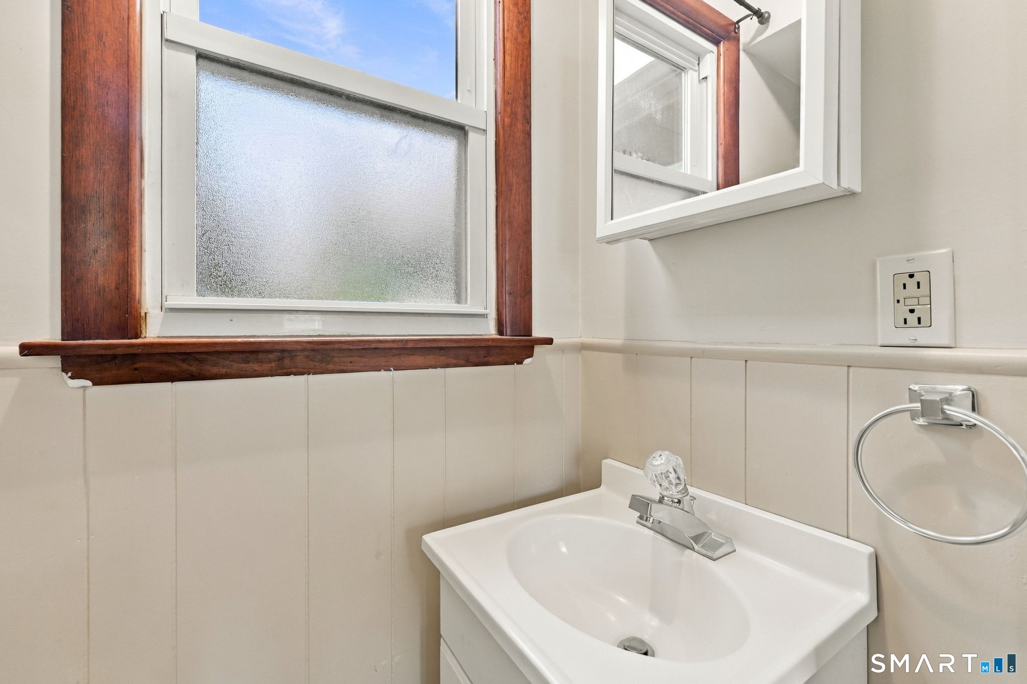 10 Thomas Street South Windsor CT 06074