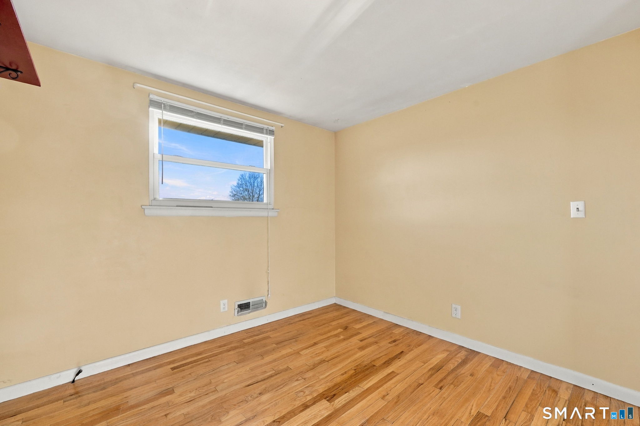 10 Thomas Street South Windsor CT 06074