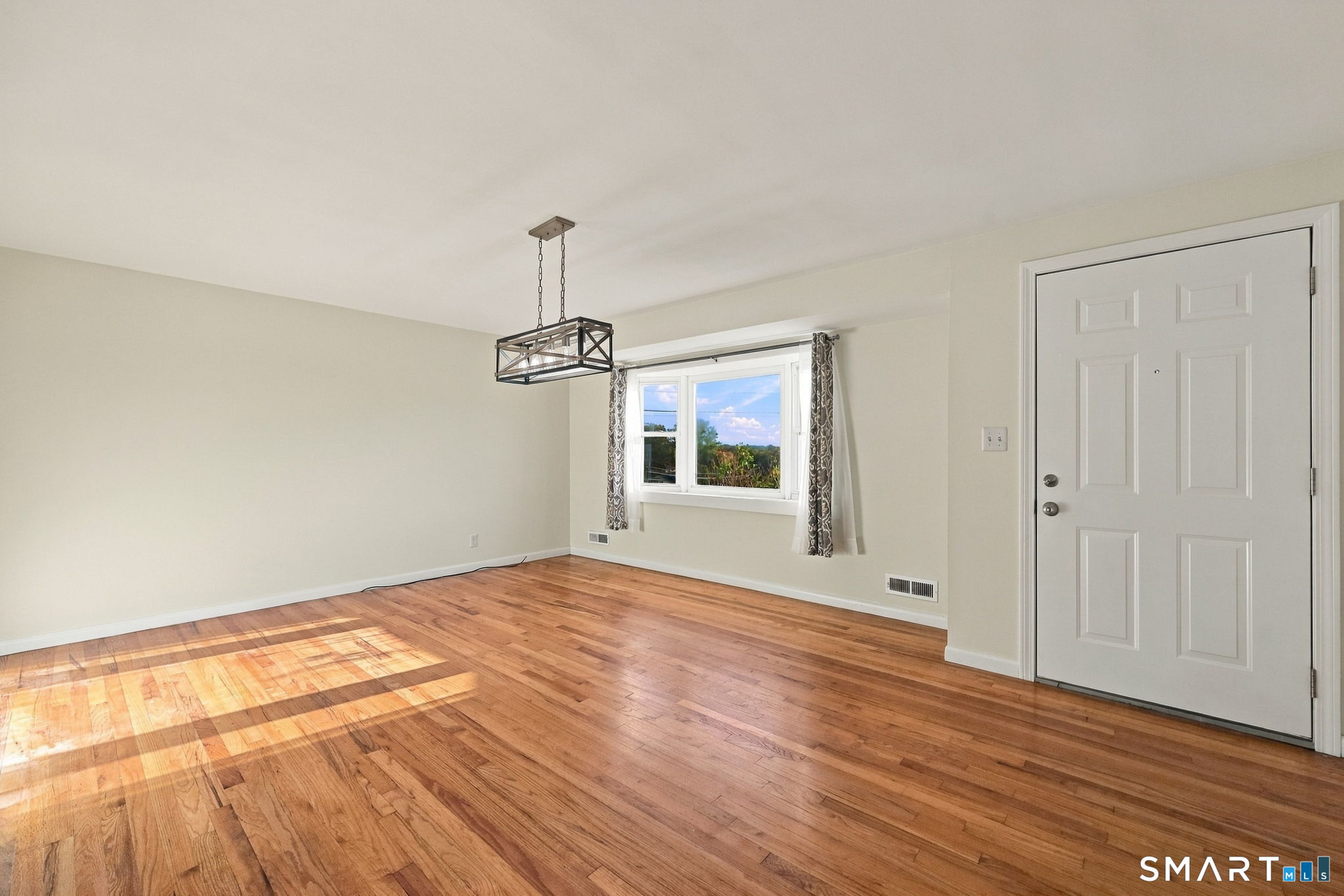10 Thomas Street South Windsor CT 06074