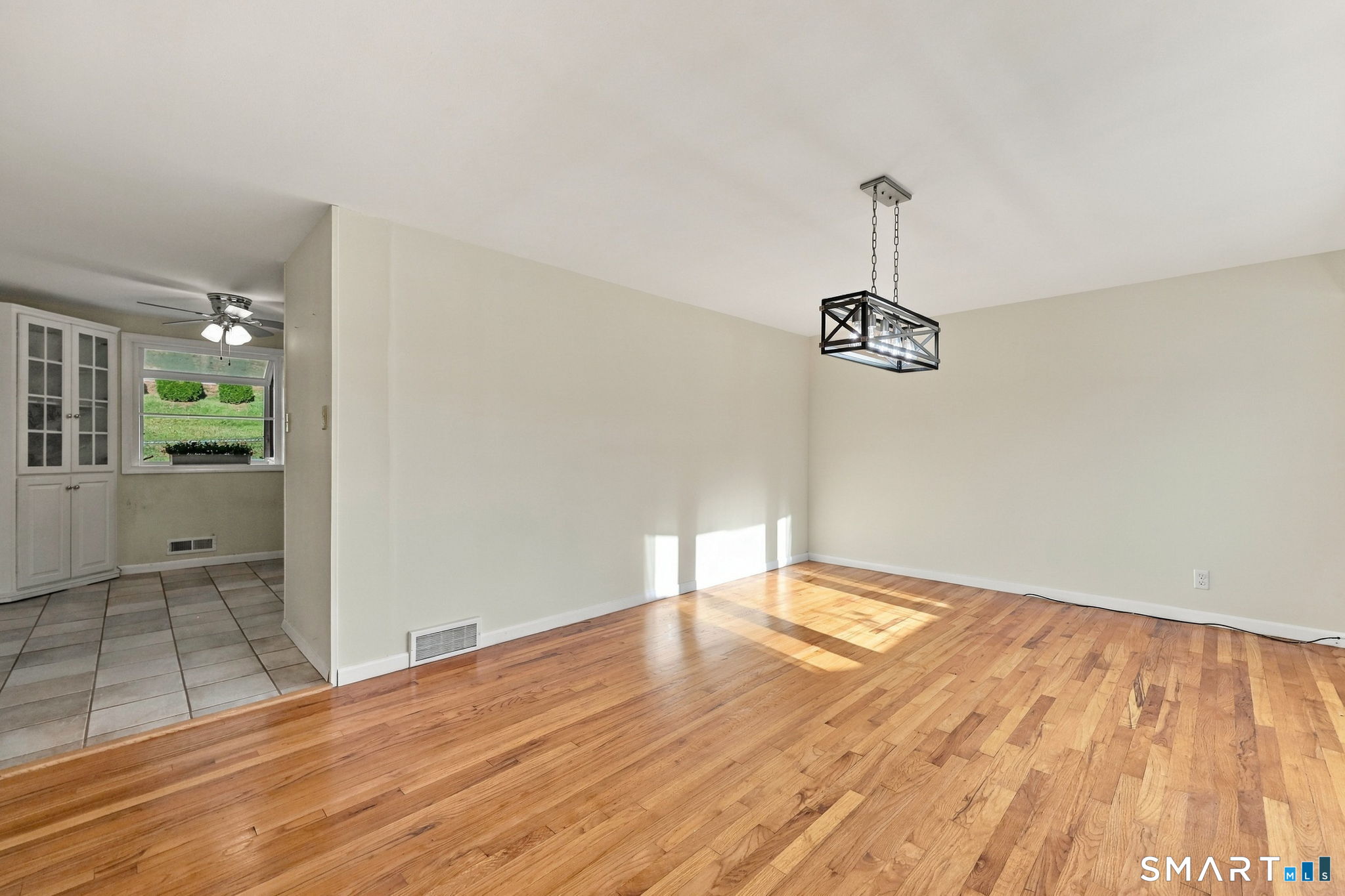 10 Thomas Street South Windsor CT 06074