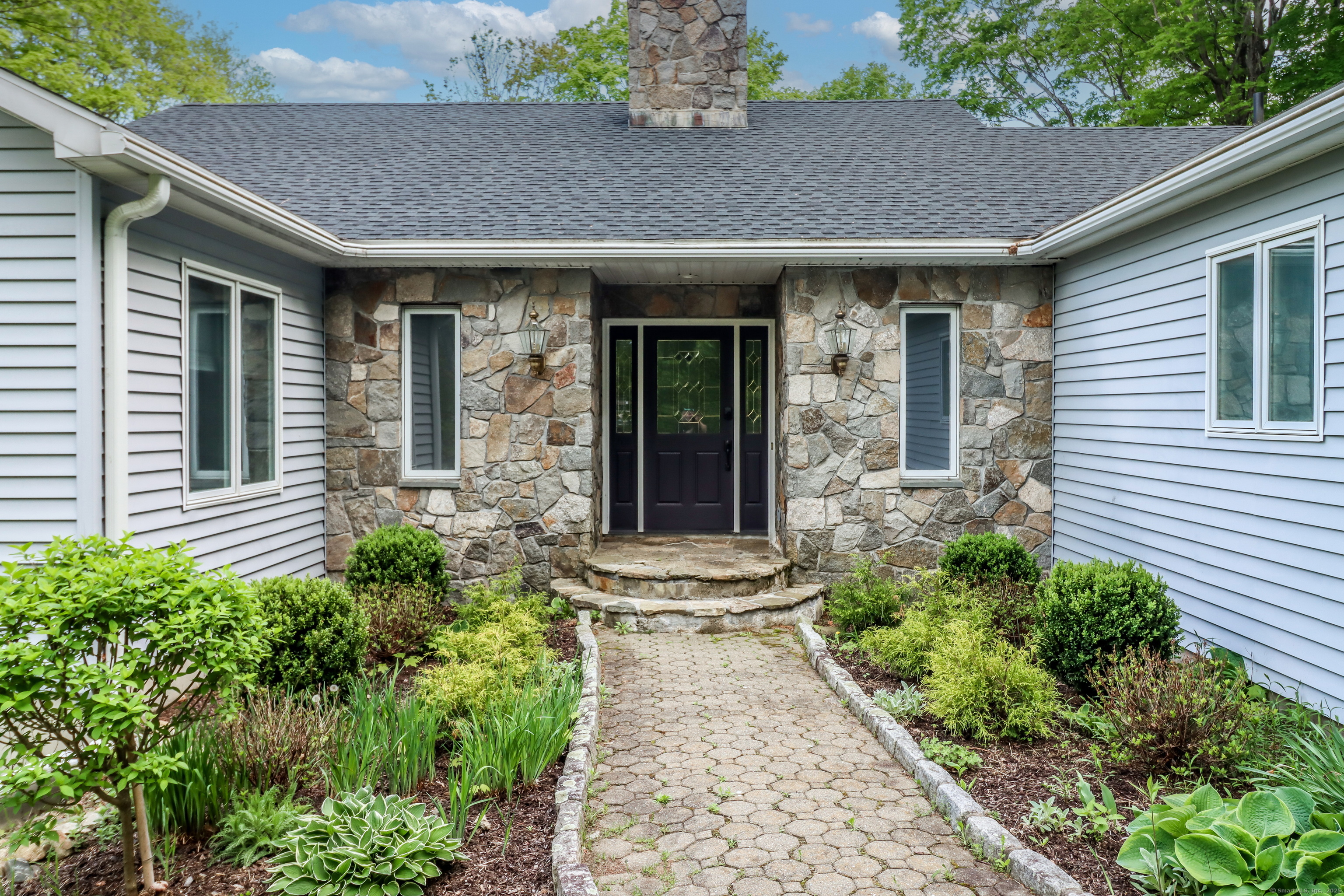 73A Long Meadow Hill Road Brookfield CT 06804