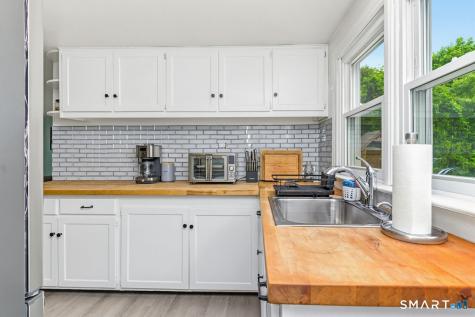 13 Miner Avenue Waterford CT 06385