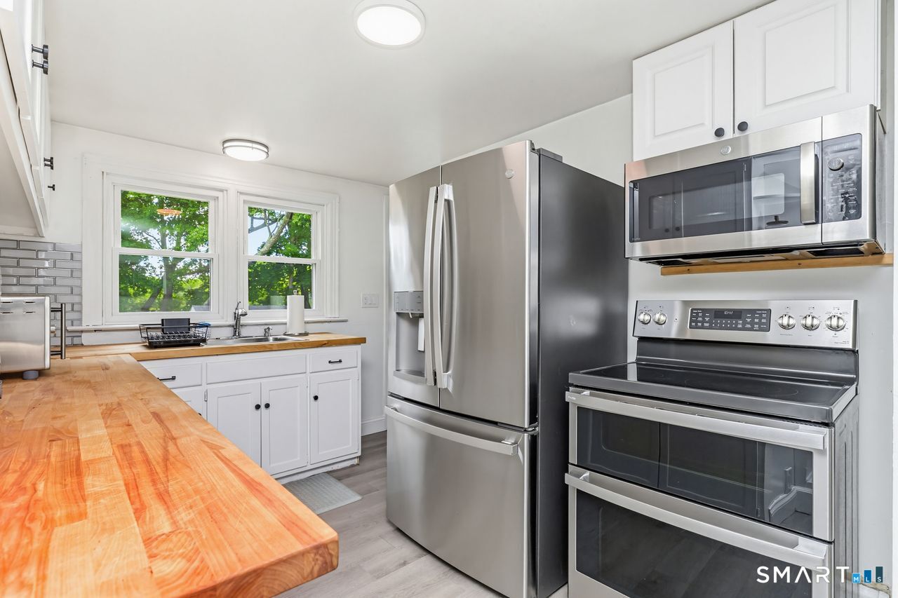 13 Miner Avenue Waterford CT 06385