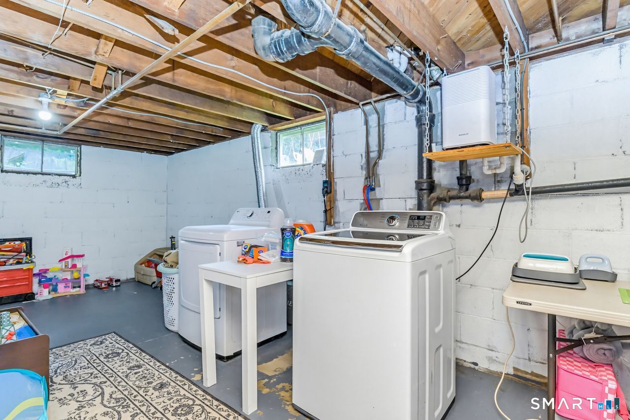 13 Miner Avenue Waterford CT 06385