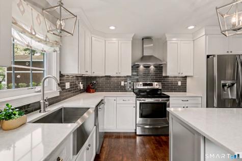 125 Pepperidge Circle Fairfield CT 06824