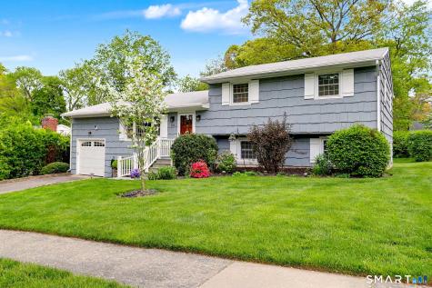 125 Pepperidge Circle Fairfield CT 06824