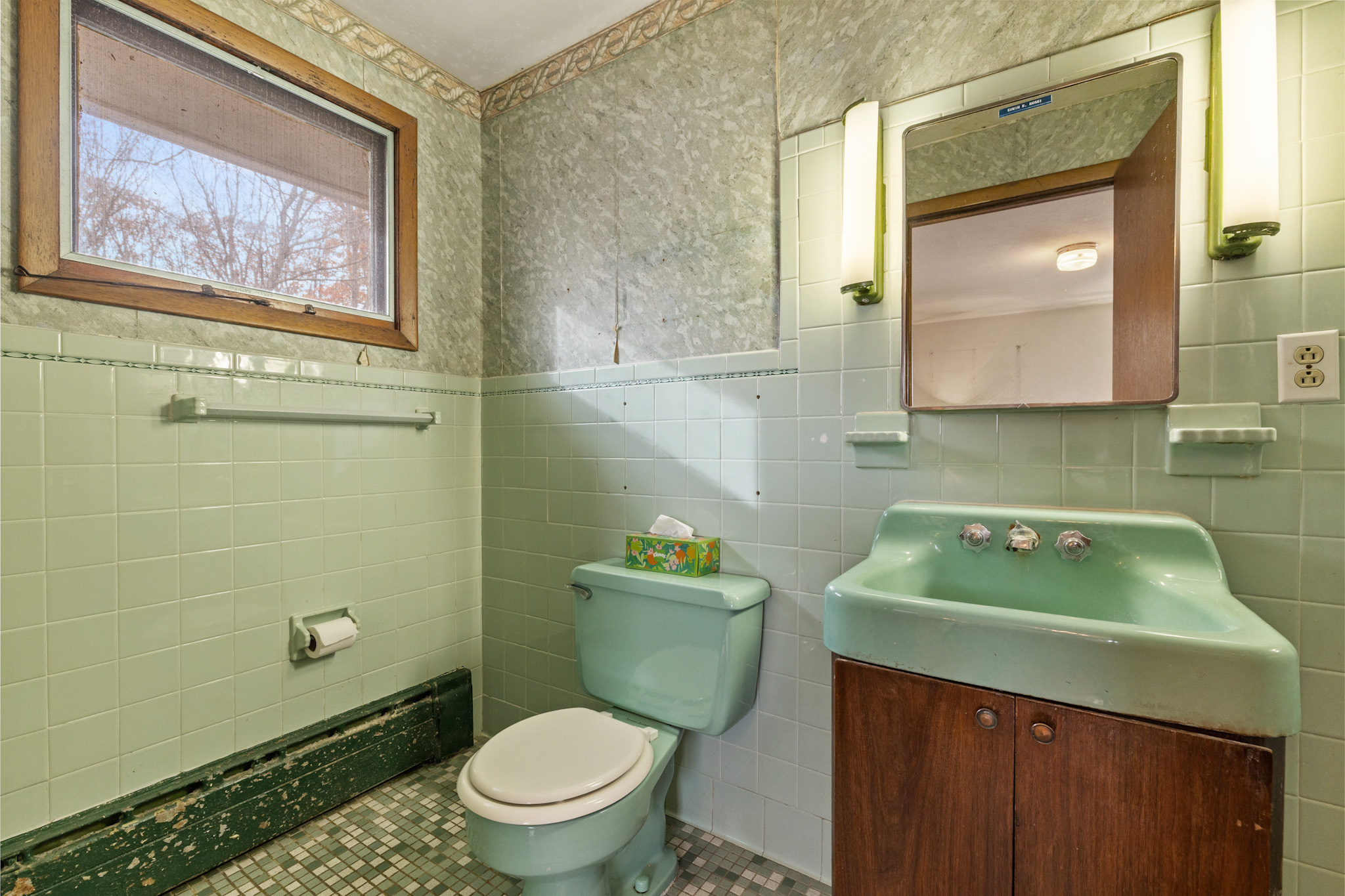 12 Butler Road Manchester CT 06042