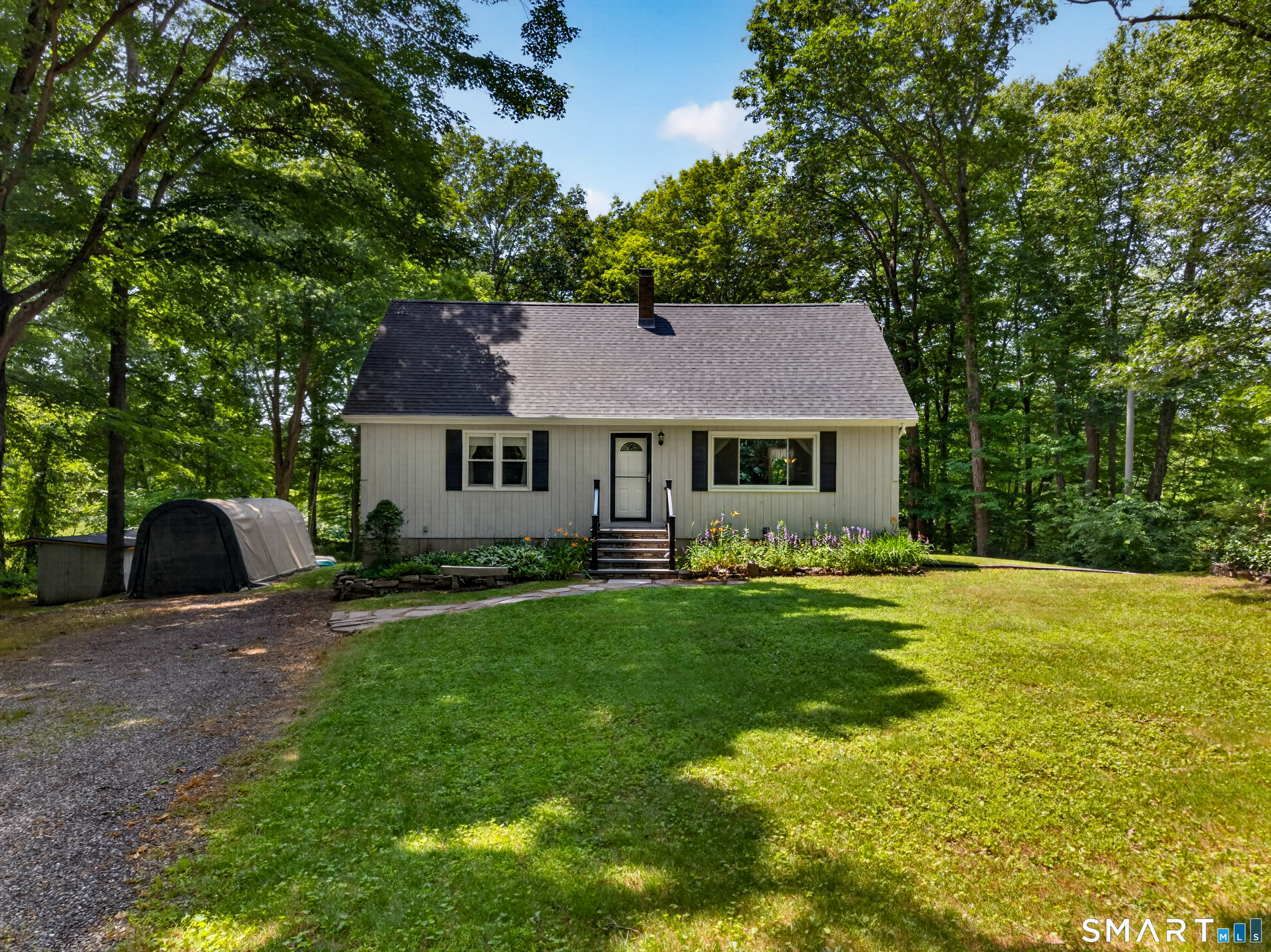 304 Providence New London Turnpike North Stonington CT 06359