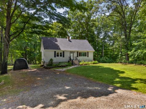 304 Providence New London Turnpike North Stonington CT 06359