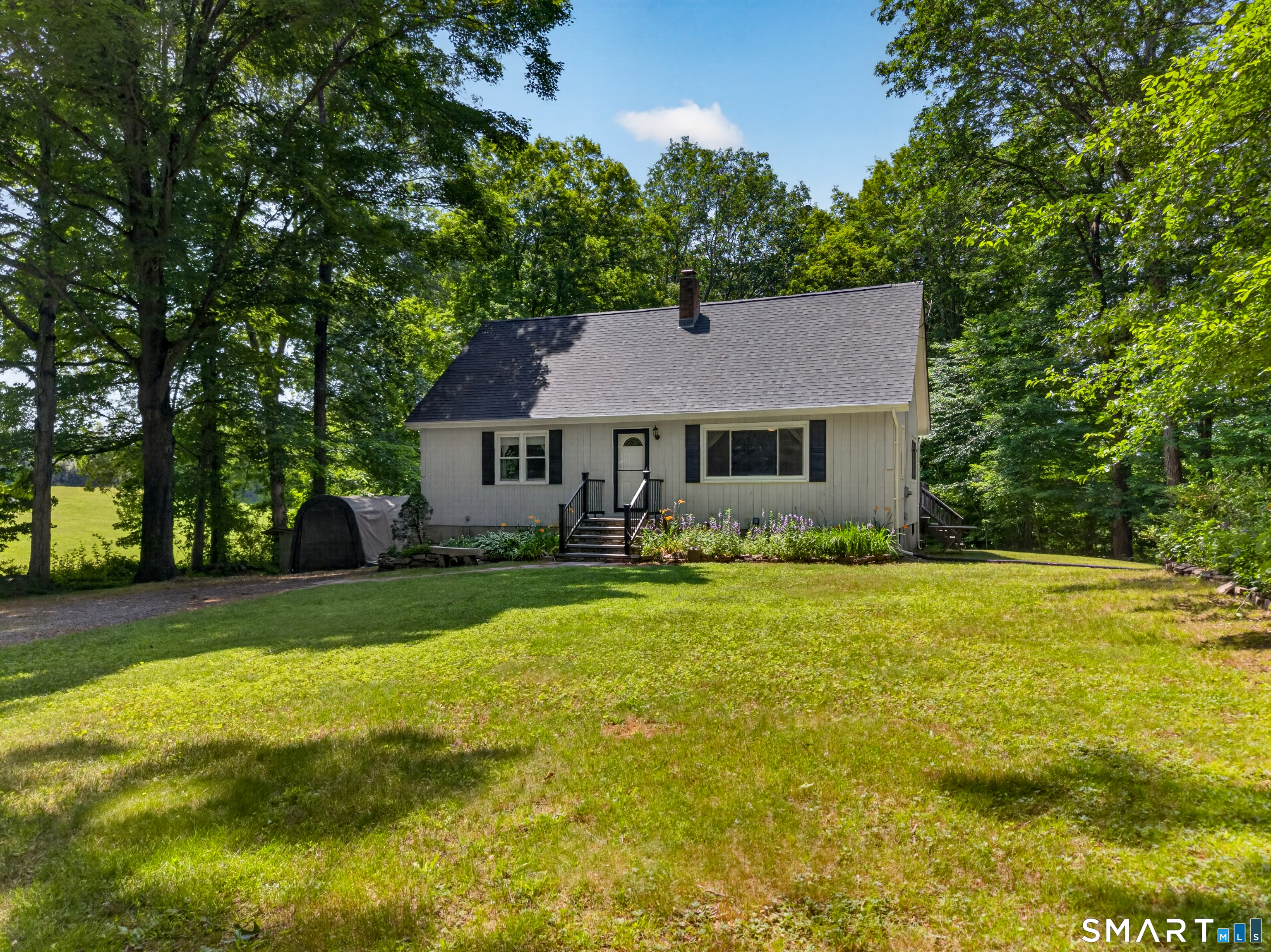 304 Providence New London Turnpike North Stonington CT 06359