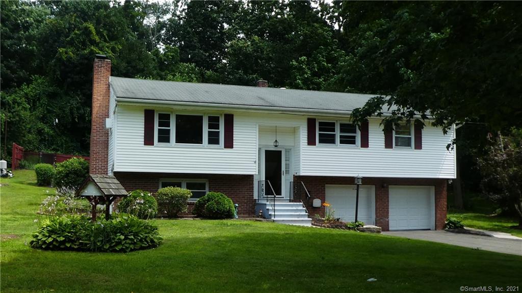 27 Tamanny Trail Danbury CT 06811